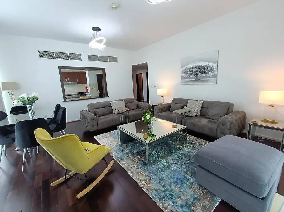 Quill Residence - Canal View Spacious 3 Bedroom Apartment Dubai