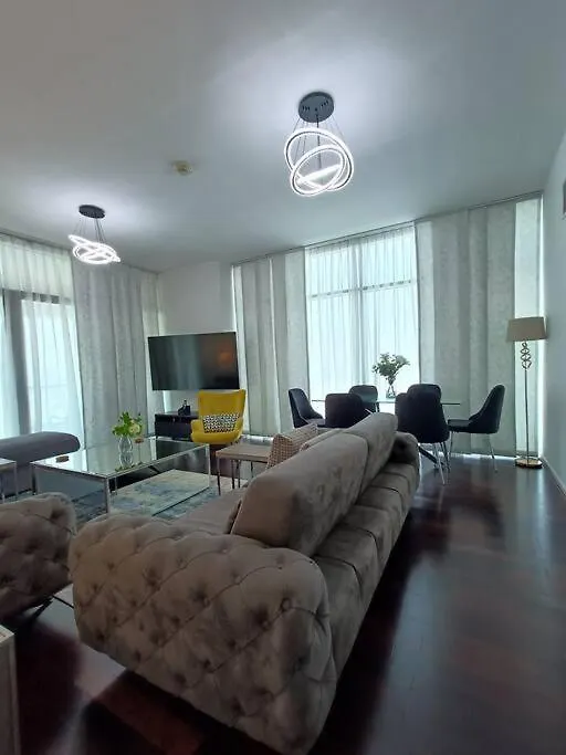Quill Residence - Canal View Spacious 3 Bedroom Apartment Dubai