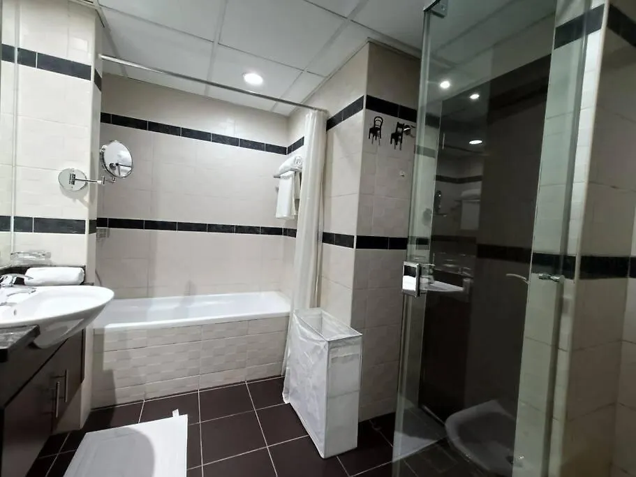 Quill Residence - Canal View Spacious 3 Bedroom Apartment Dubai