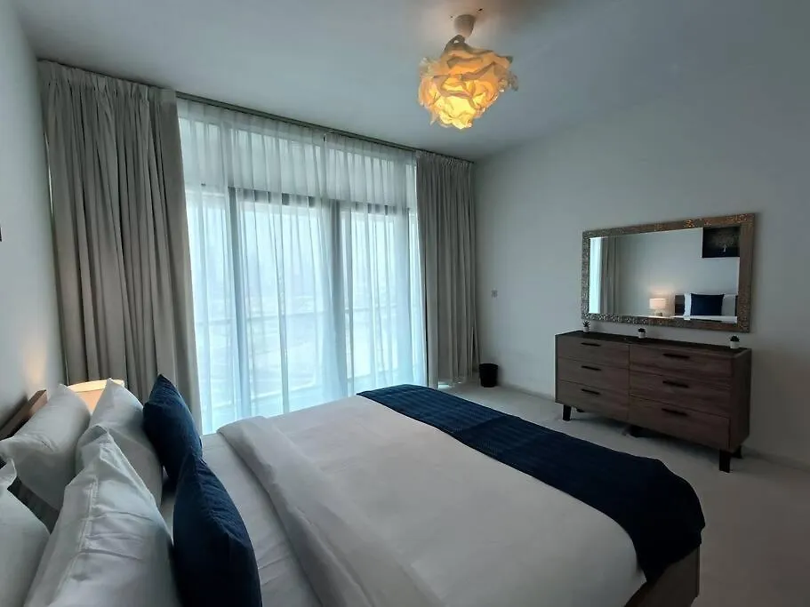 Quill Residence - Canal View Spacious 3 Bedroom Apartment Dubai 0*,