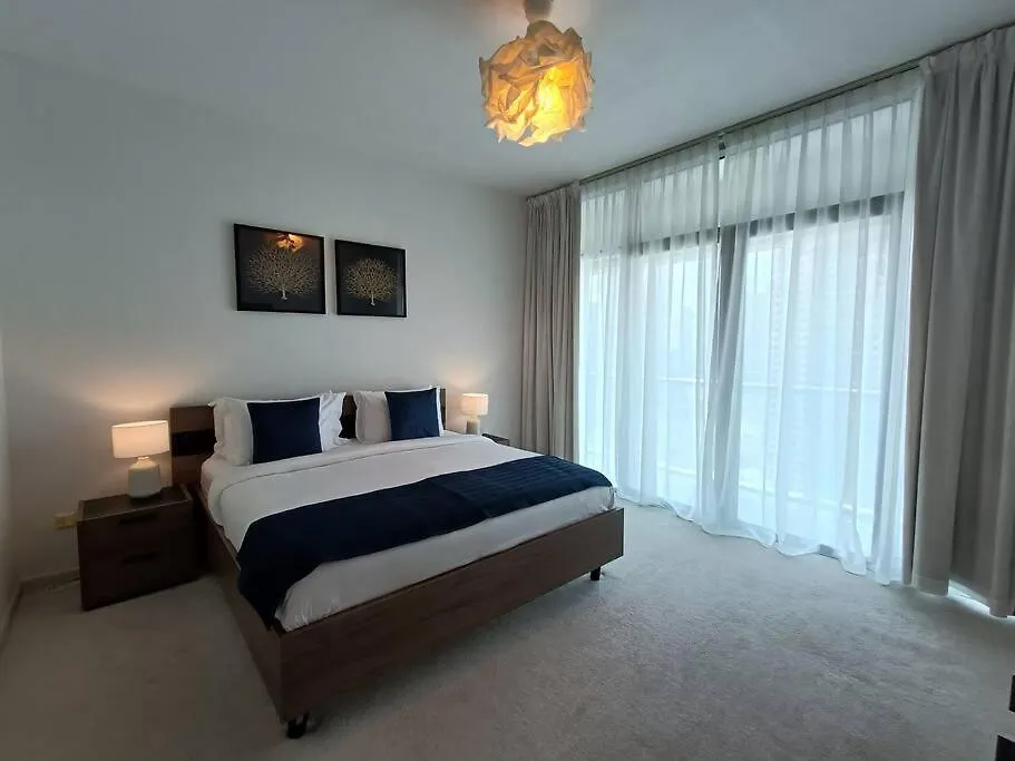 Quill Residence - Canal View Spacious 3 Bedroom Apartment Dubai