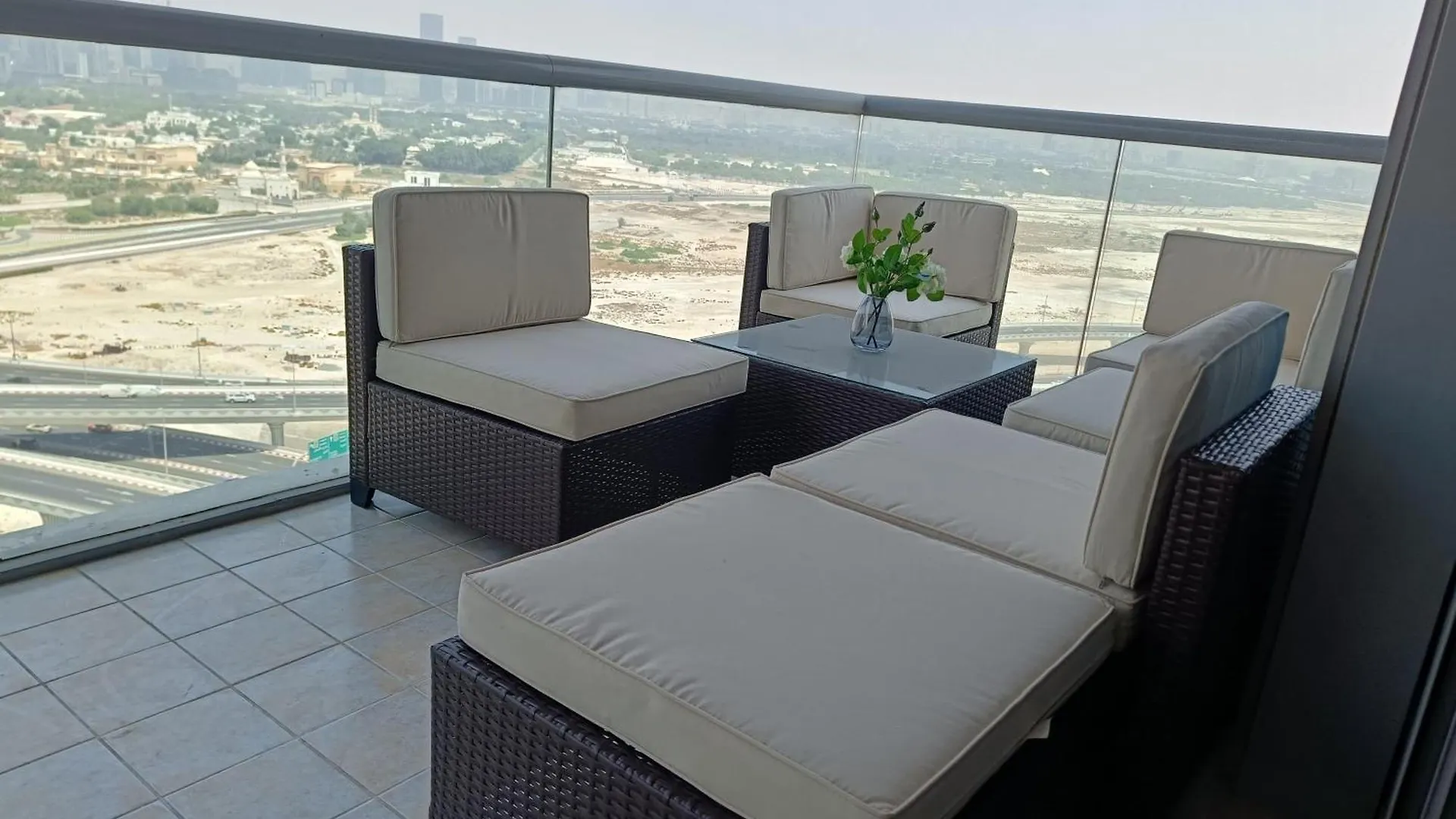 Quill Residence - Canal View Spacious 3 Bedroom Apartment Dubai 0*,  United Arab Emirates