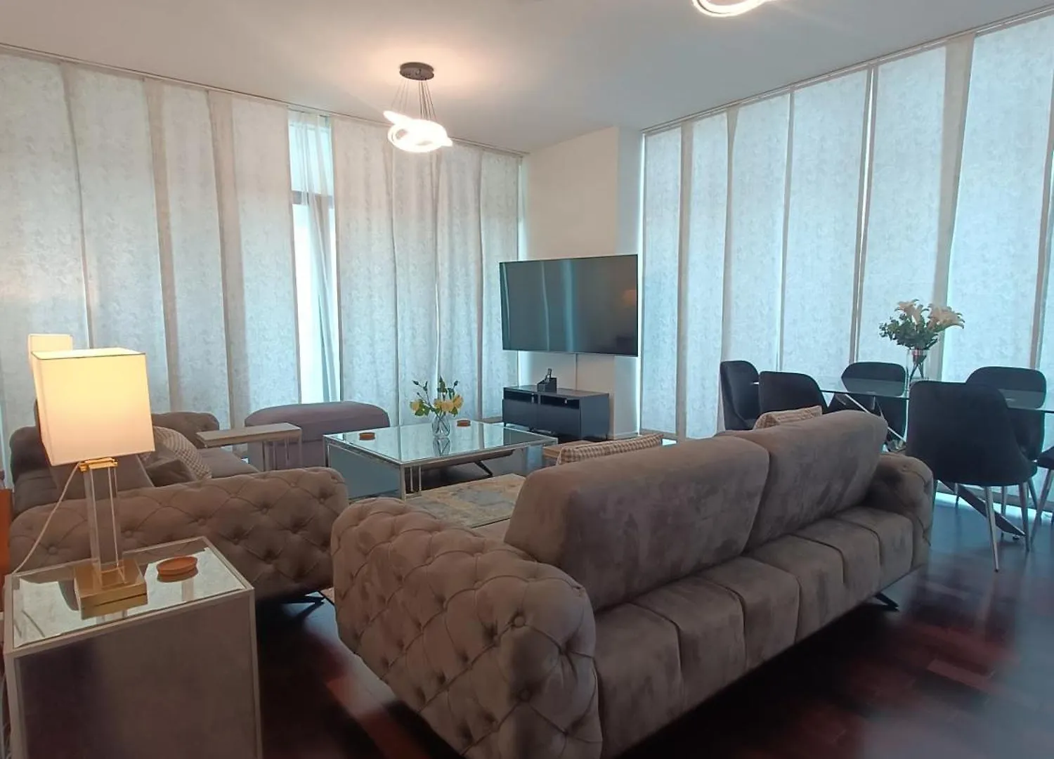 Quill Residence - Canal View Spacious 3 Bedroom Apartment Dubai