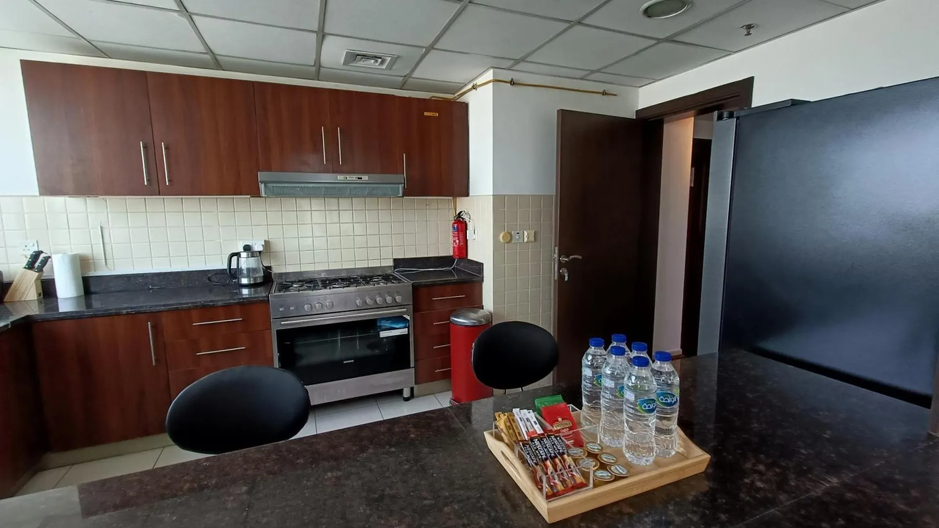 Quill Residence - Canal View Spacious 3 Bedroom Apartment Dubai